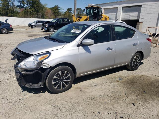 NISSAN VERSA S