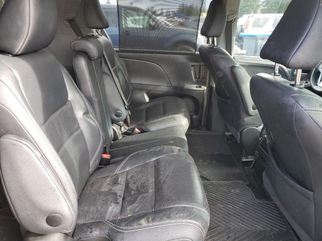 2017 TOYOTA SIENNA SE 5TDXZ3DC3HS800469