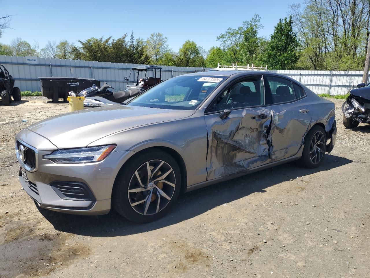 VOLVO S60 T6 MOMENTUM