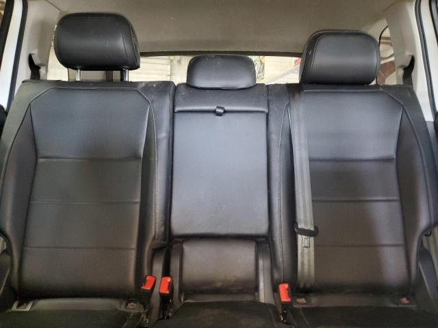 2018 VOLKSWAGEN TIGUAN SE - 3VV2B7AX8JM097598