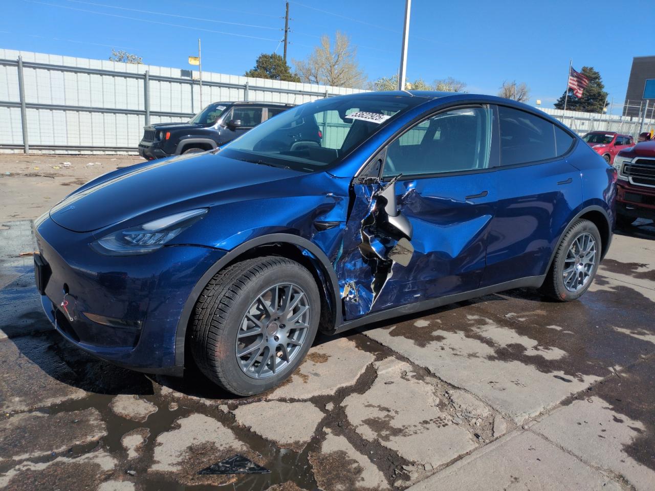 TESLA MODEL Y