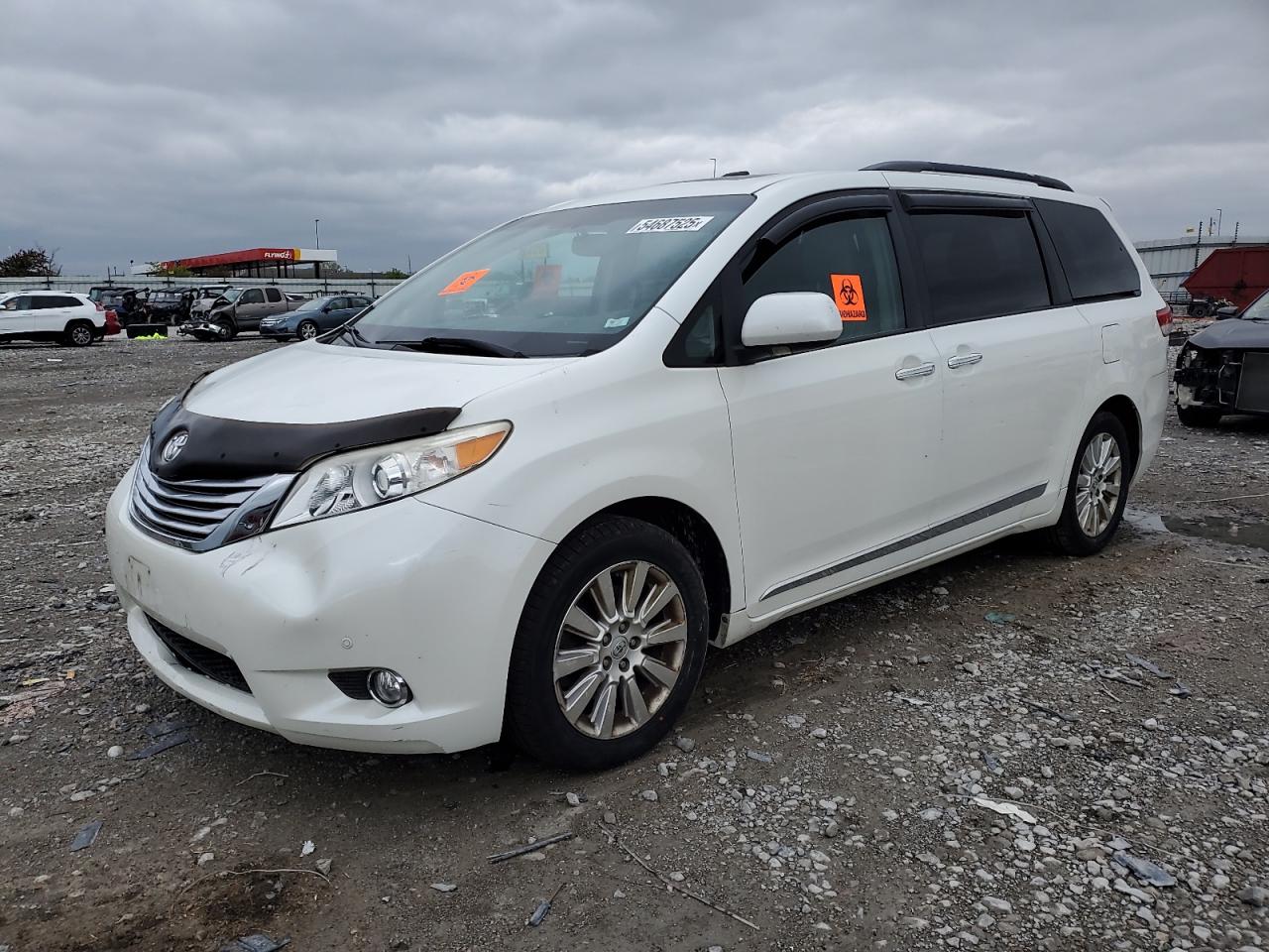 TOYOTA SIENNA XLE