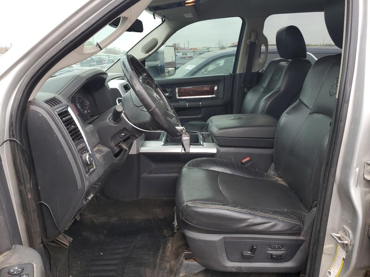 DODGE RAM 2500 LARAMIE