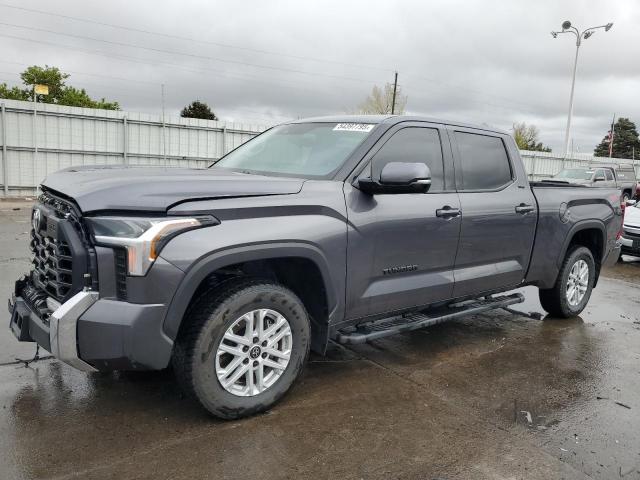 TOYOTA TUNDRA CREWMAX SR5