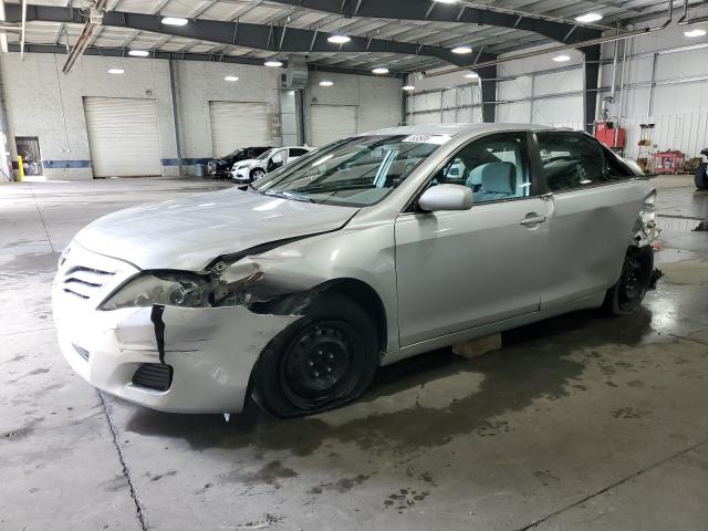 TOYOTA CAMRY BASE