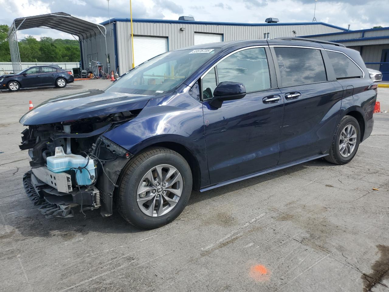 TOYOTA SIENNA XLE