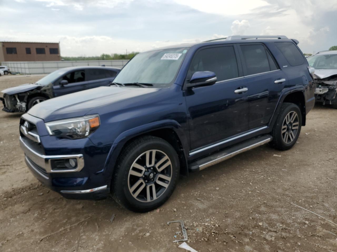 TOYOTA 4RUNNER SR5
