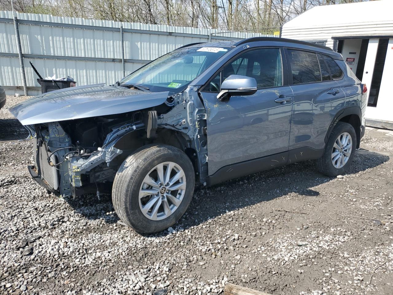 TOYOTA COROLLA CROSS LE