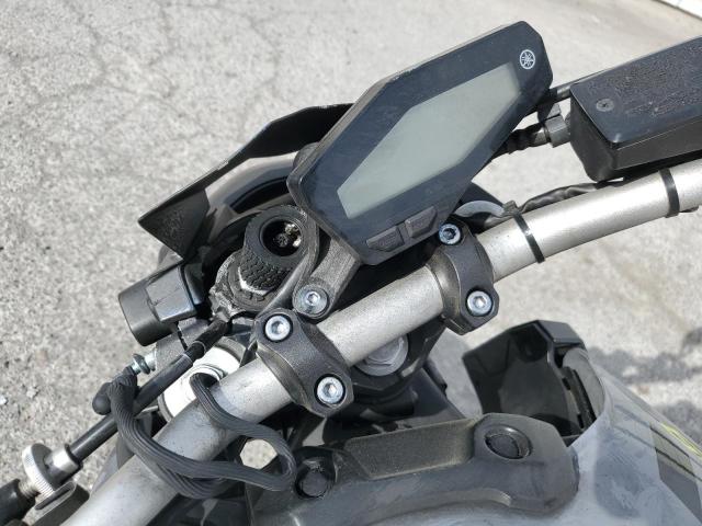 2016 YAMAHA FZ09 C JYARN33Y7GA003215