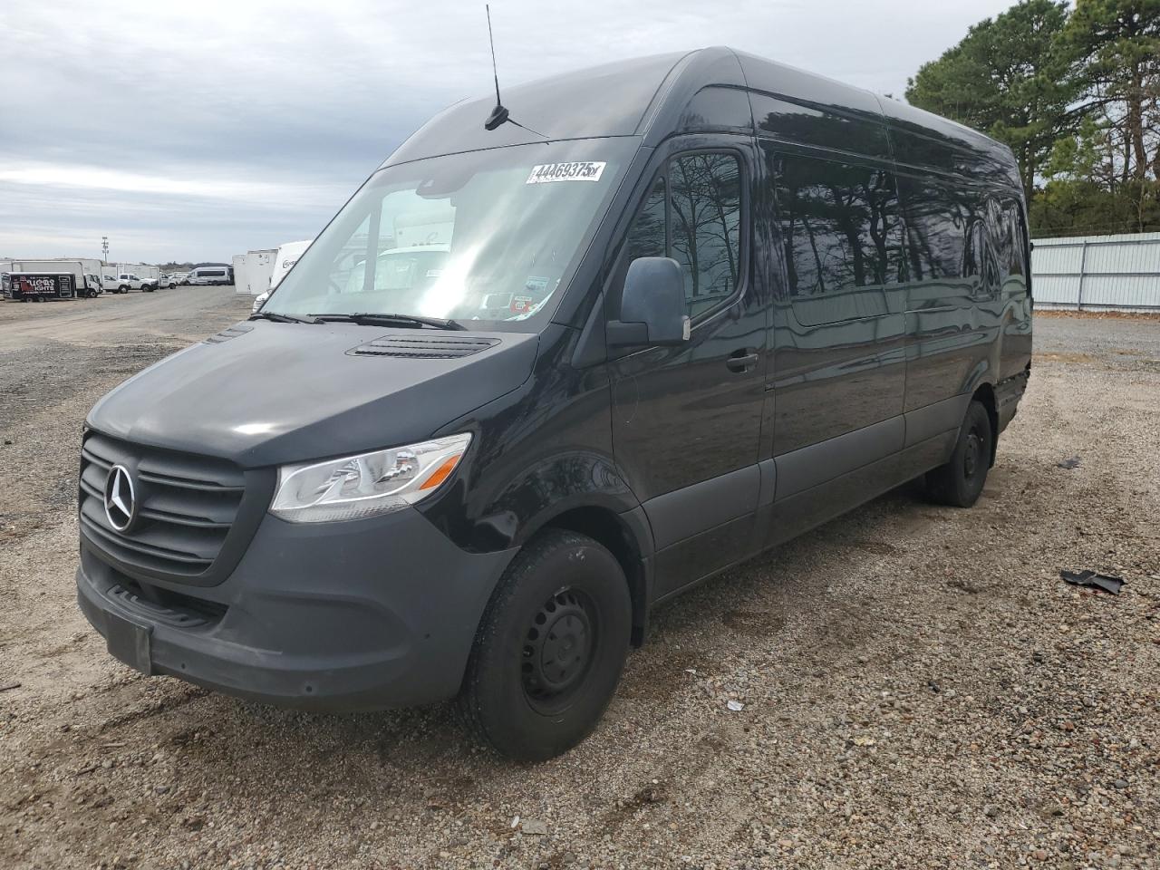 MERCEDES-BENZ SPRINTER 2500