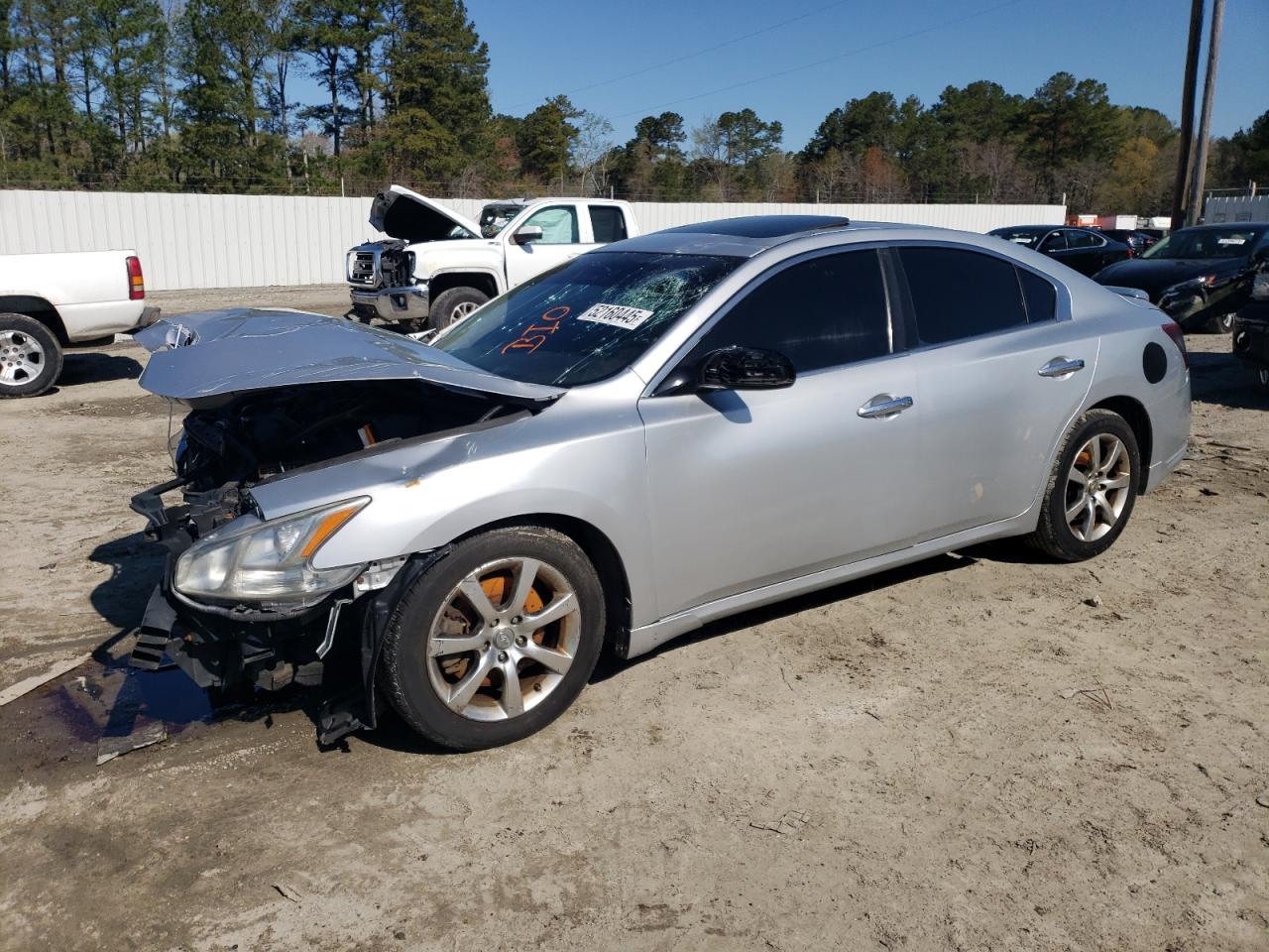NISSAN MAXIMA S
