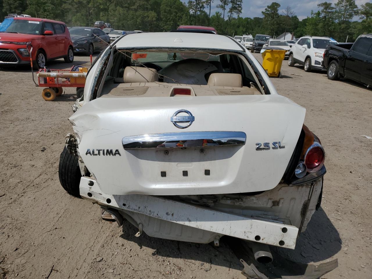 NISSAN ALTIMA BASE