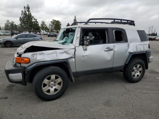 TOYOTA FJ CRUISER 2007 silver  gas JTEBU11F370028550 photo #1
