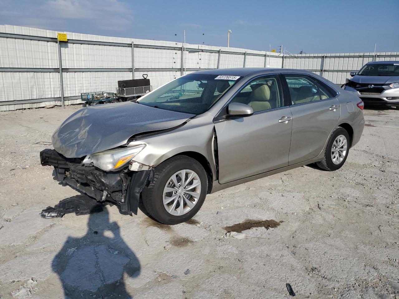 TOYOTA CAMRY LE
