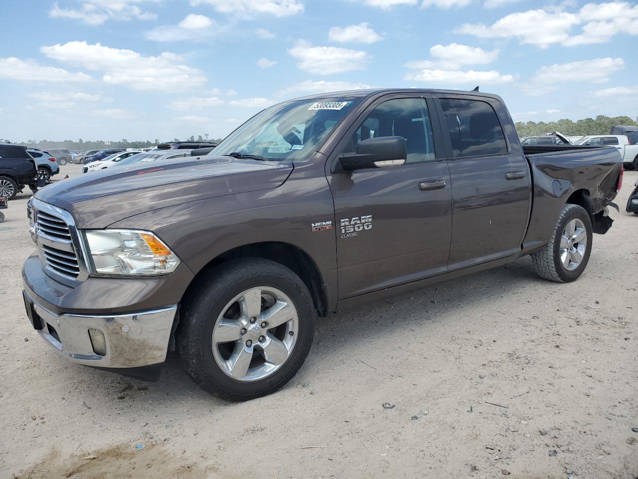 RAM 1500 SLT