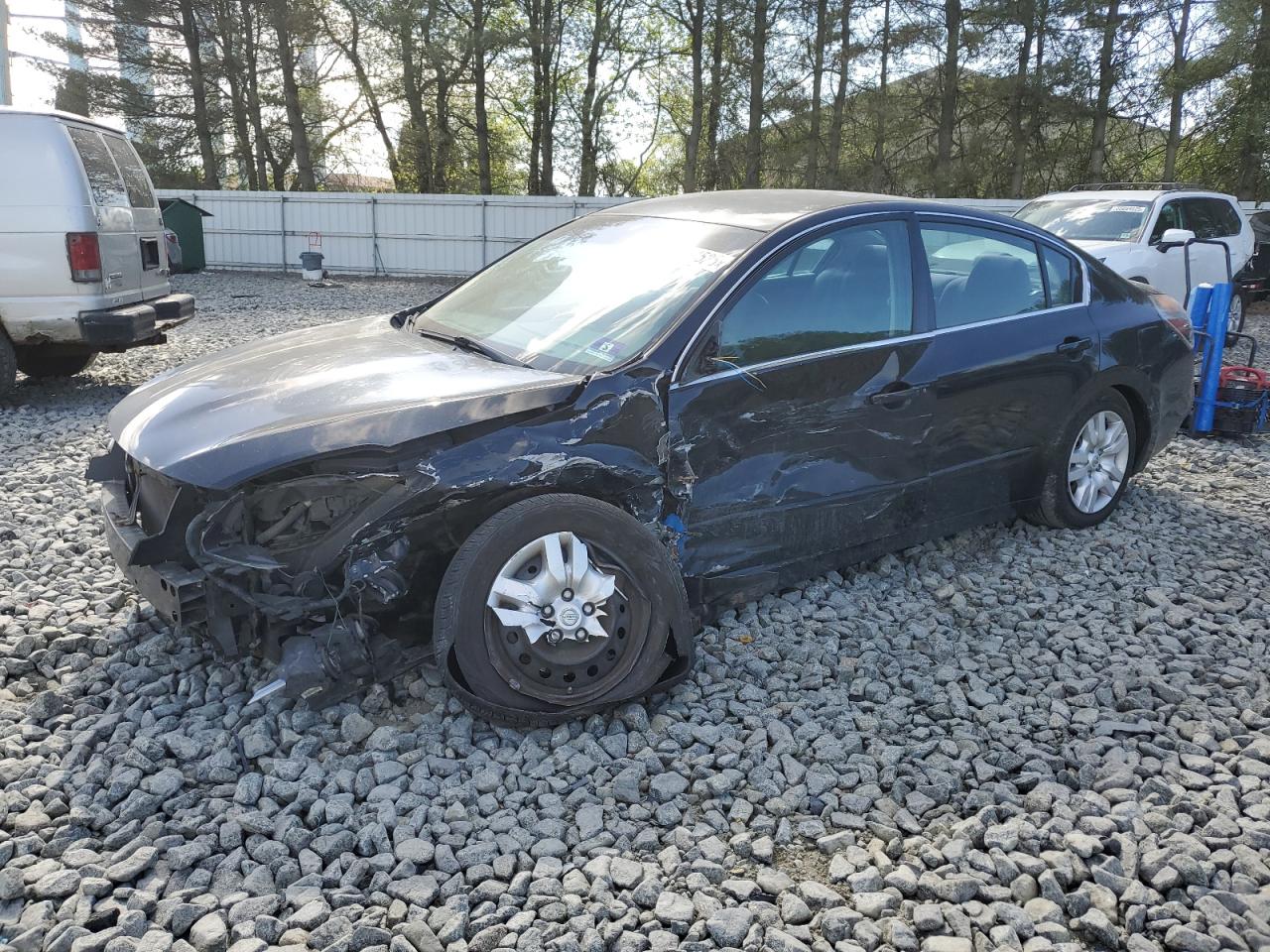 NISSAN ALTIMA BASE