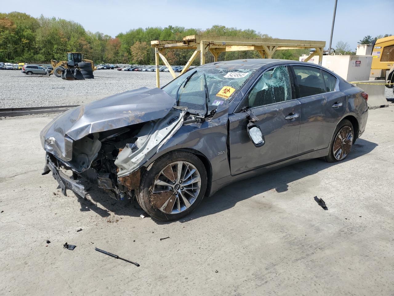 INFINITI Q50 LUXE