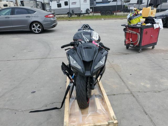 KAWASAKI ZX1000 J 2011 black  gas JKAZXCJ10BA000924 photo #3
