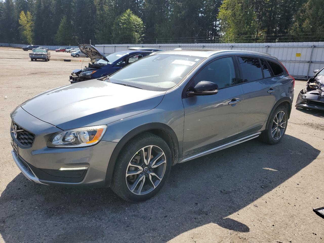 VOLVO V60 PREMIER