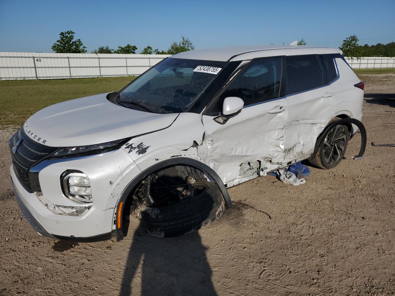MITSUBISHI OUTLANDER SE