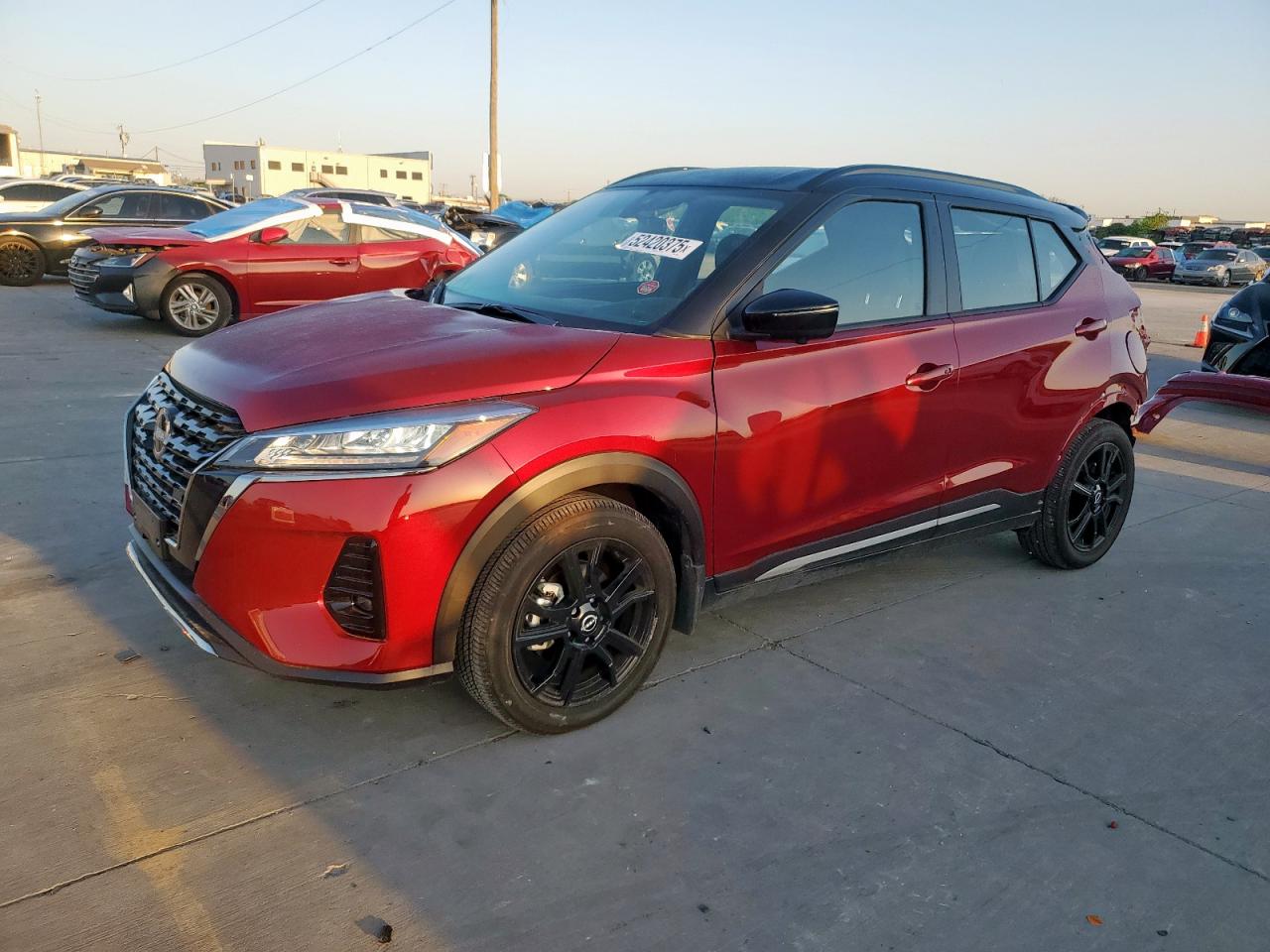 NISSAN KICKS SR