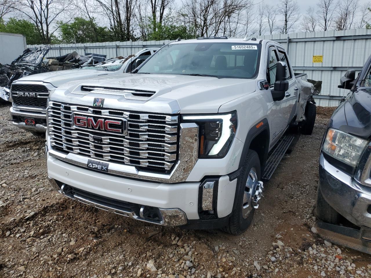 GMC SIERRA K3500 DENALI