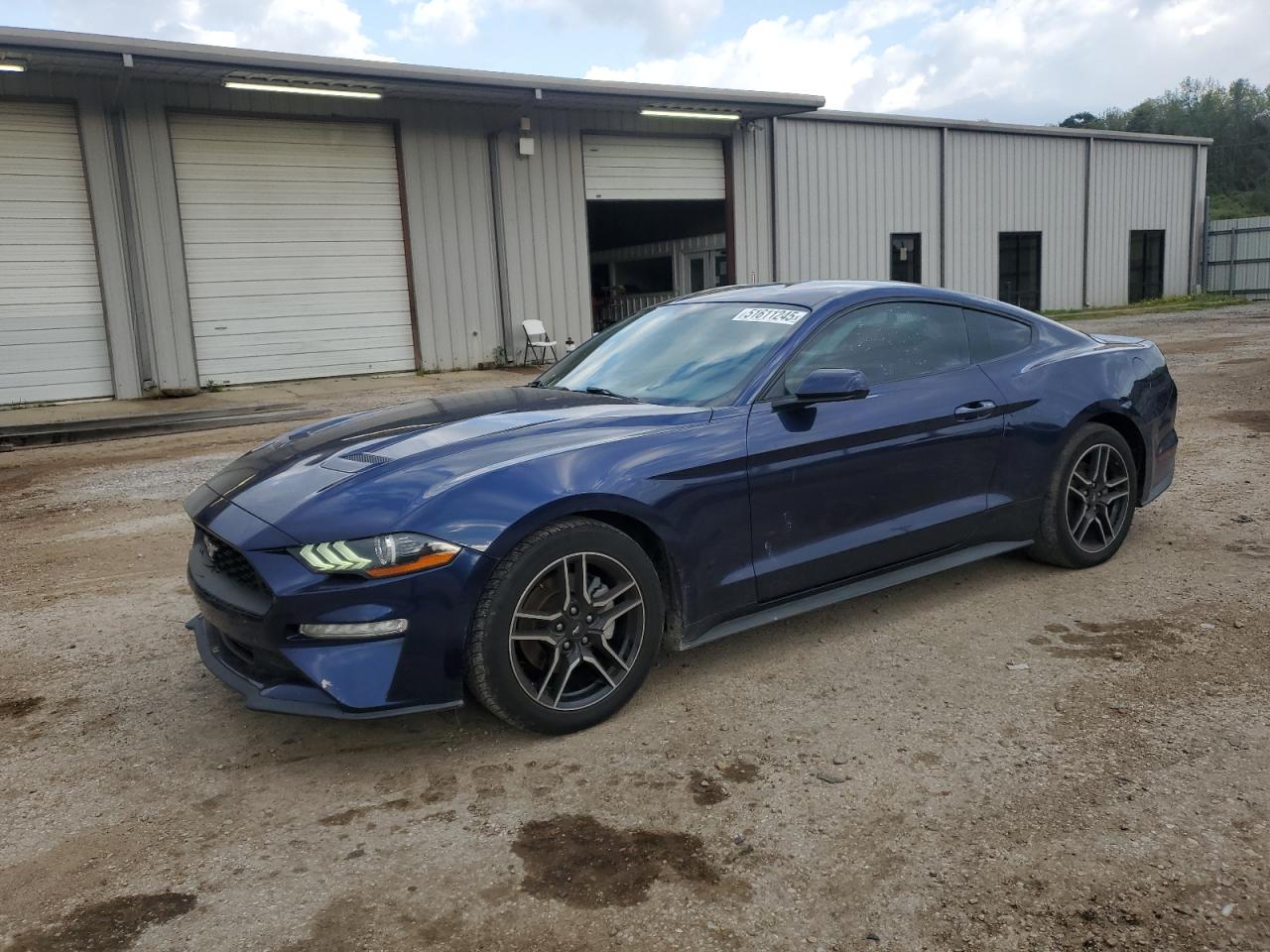FORD MUSTANG