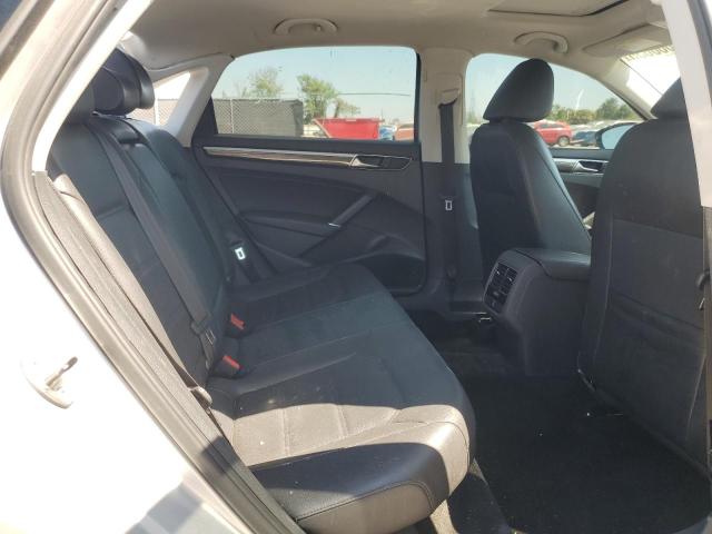 2017 VOLKSWAGEN PASSAT SE - 1VWBT7A30HC010987