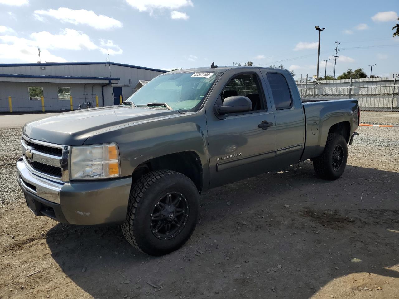 CHEVROLET SILVERADO 1500 K1500 LS