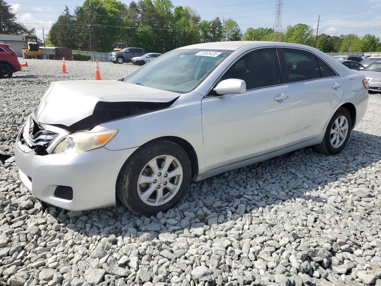 TOYOTA CAMRY BASE