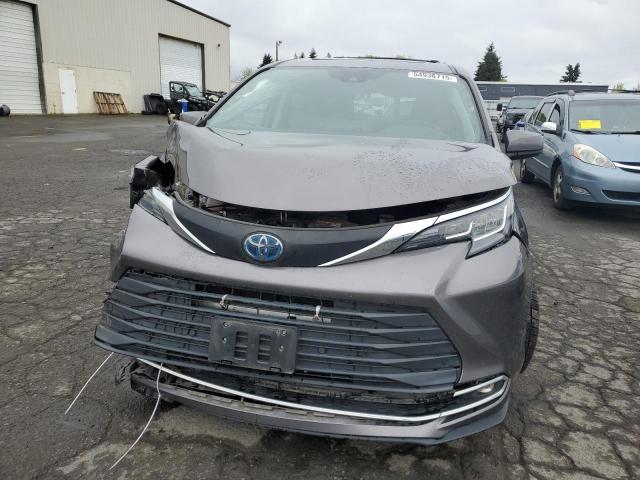 2021 TOYOTA SIENNA XLE 5TDYRKEC0MS058720