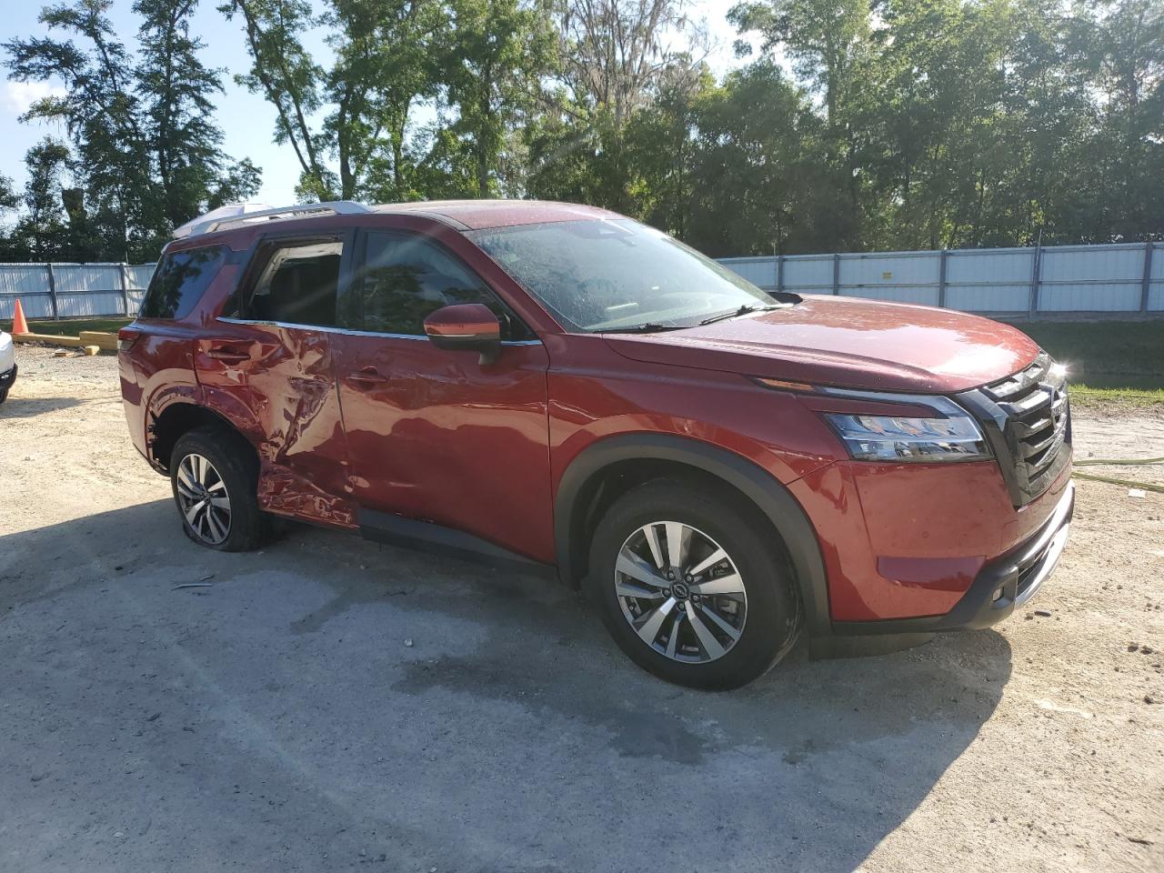 Nissan Pathfinder 2023