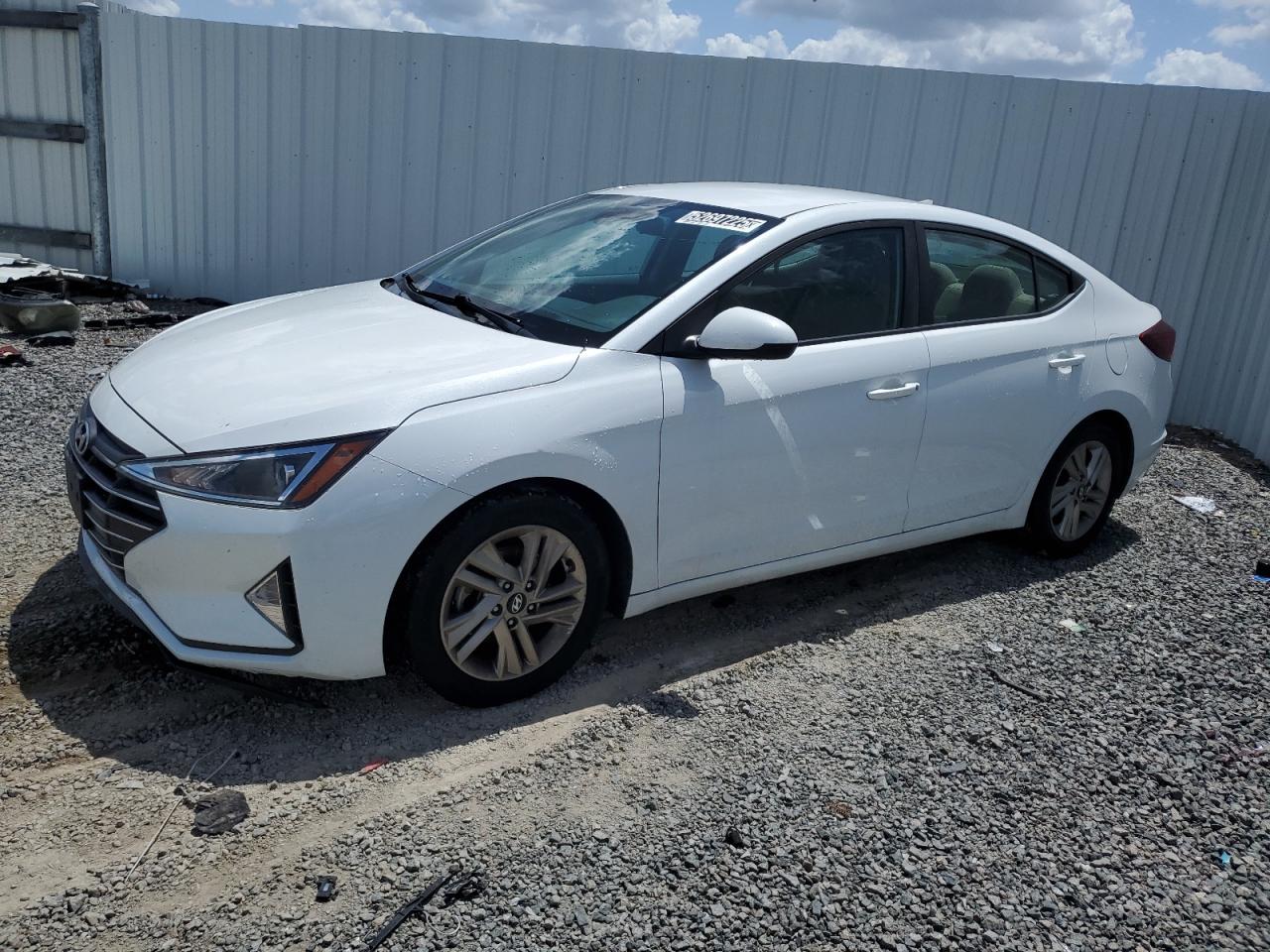 HYUNDAI ELANTRA SEL