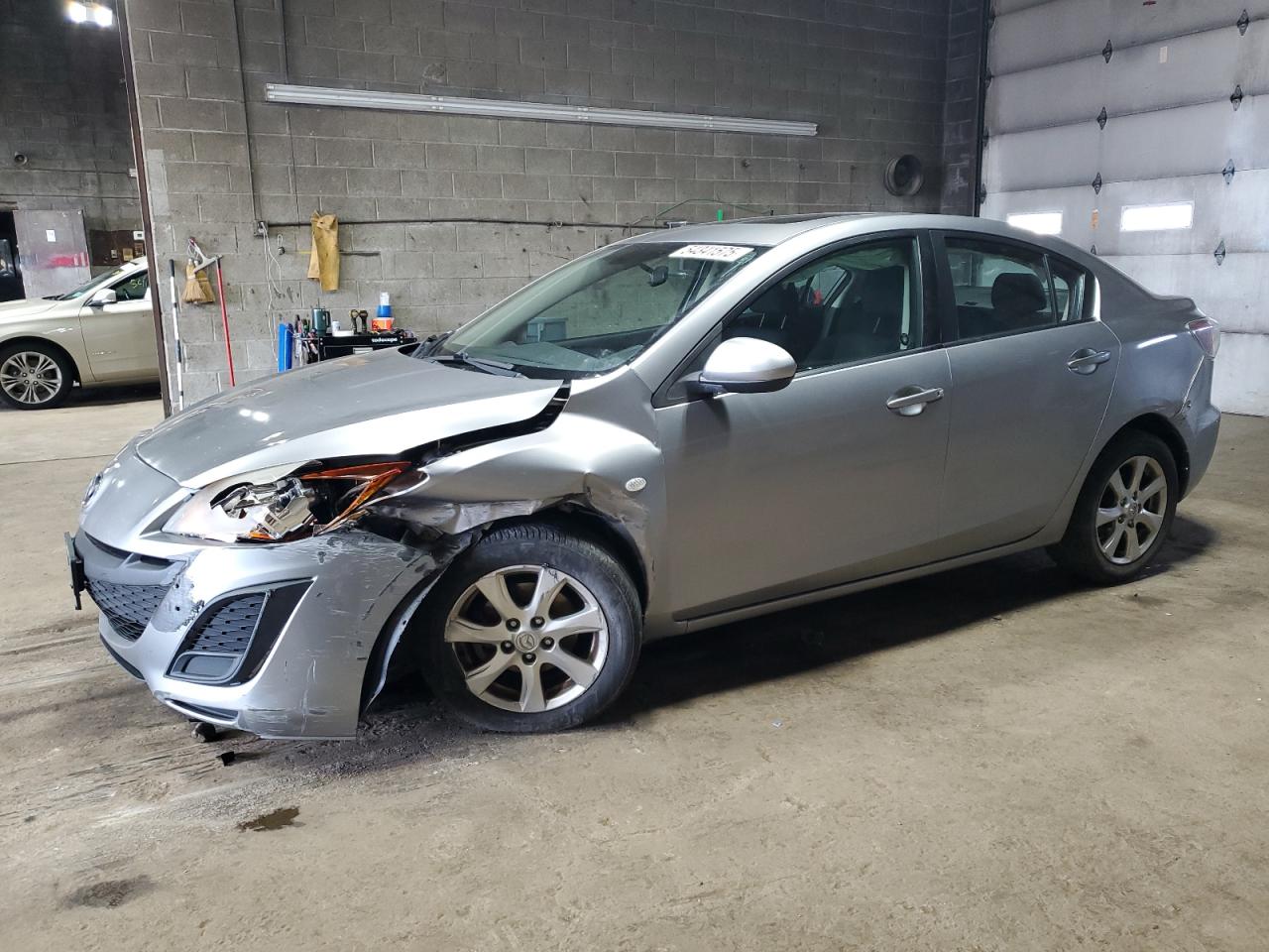 MAZDA 3 I