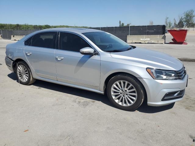 2017 VOLKSWAGEN PASSAT SE - 1VWBT7A30HC010987