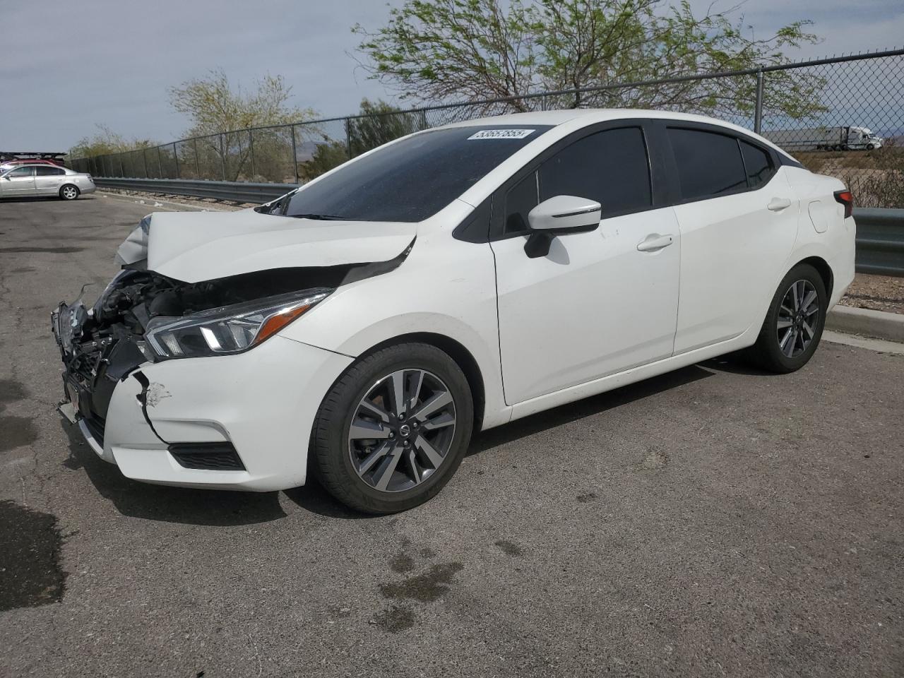 NISSAN VERSA SV
