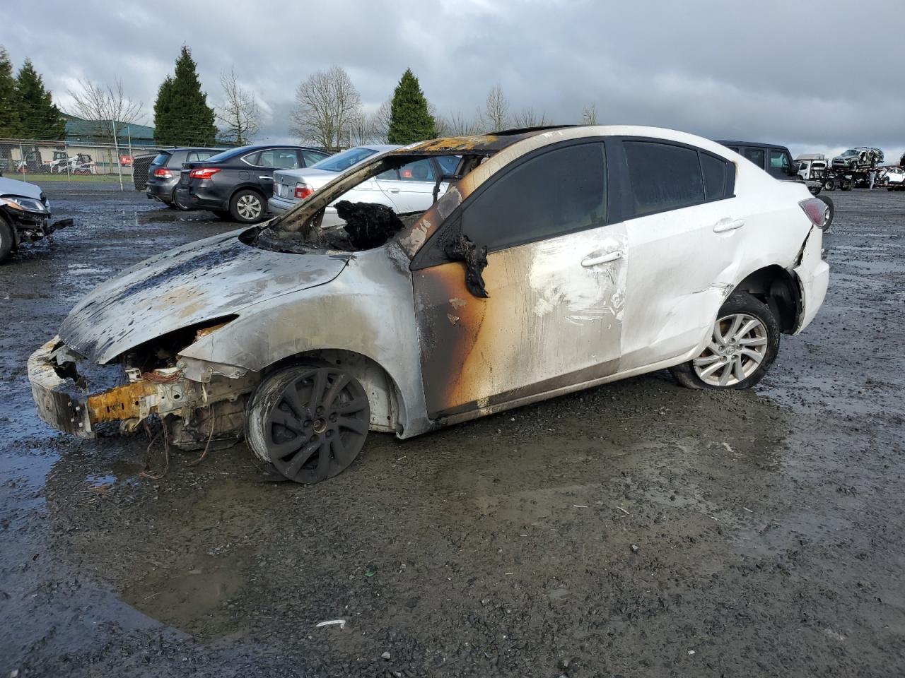 MAZDA 3 I