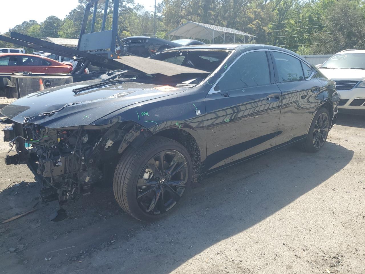 LEXUS ES 300H F SPORT HANDLING
