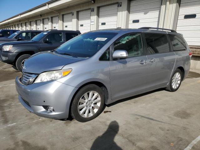 TOYOTA SIENNA XLE