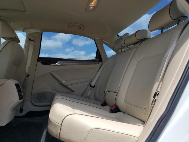 2017 VOLKSWAGEN PASSAT SE - 1VWBT7A30HC031287