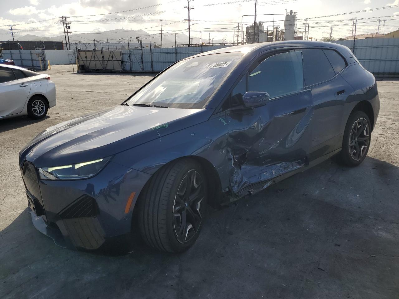 BMW IX XDRIVE50