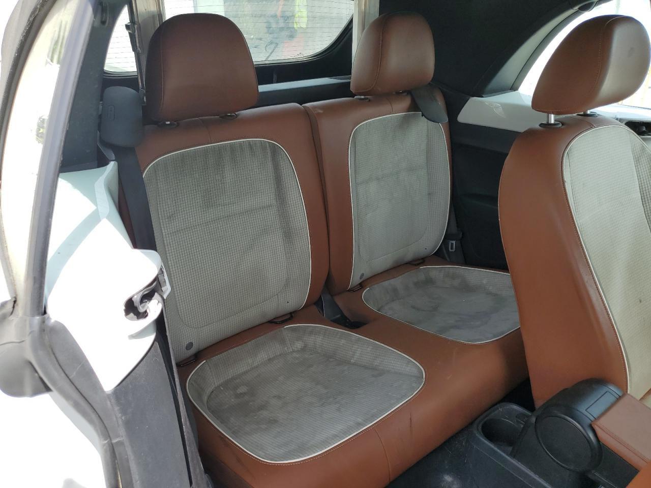 VOLKSWAGEN BEETLE 1.8T