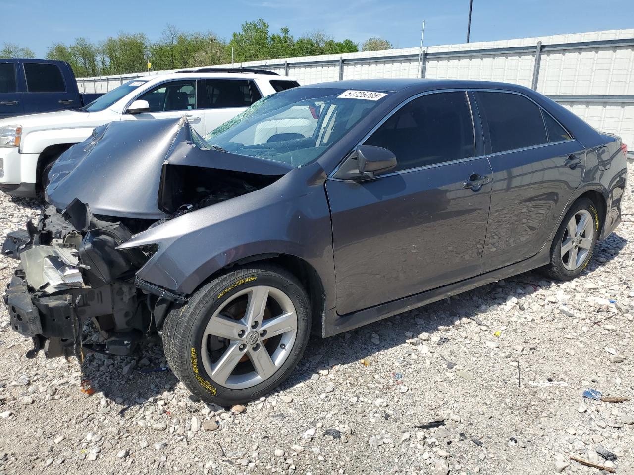 TOYOTA CAMRY L