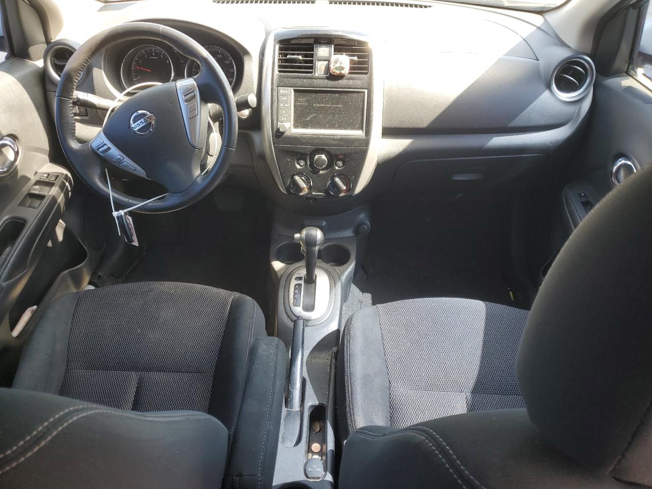 NISSAN VERSA S