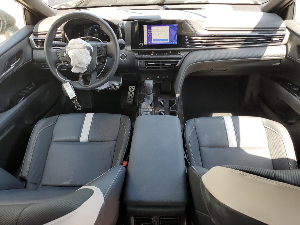 TOYOTA CAMRY XSE