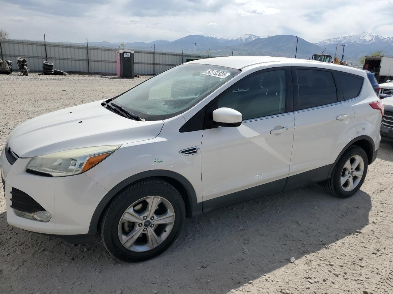 FORD ESCAPE SE
