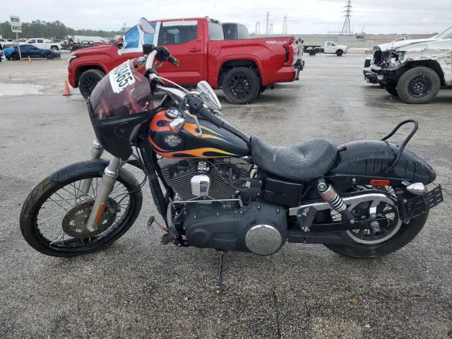 HARLEY-DAVIDSON FXDWG DYNA 2015 black road/str gas 1HD1GPM10FC311946 photo #4