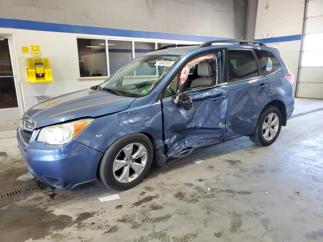  Salvage Subaru Forester