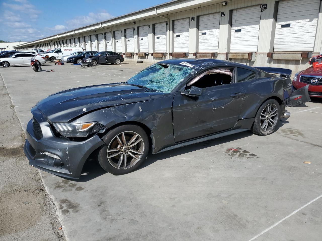 FORD MUSTANG