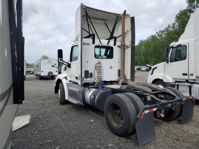 2016 PETERBILT TRACTOR 579 #3246760830